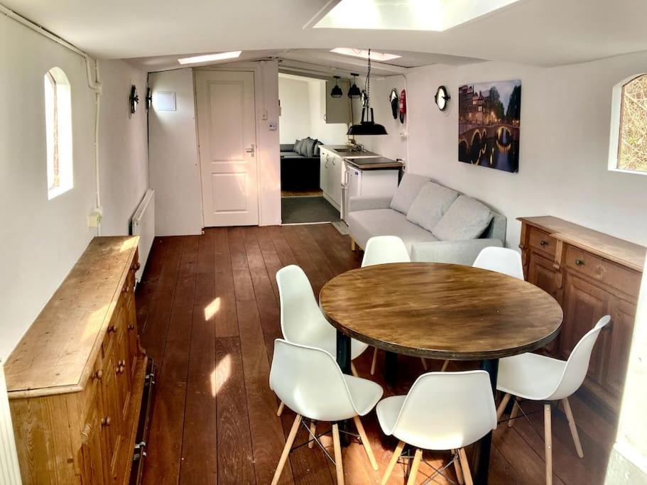 Prague On Boat, Privat Pier, Free Parking Praga Exterior foto
