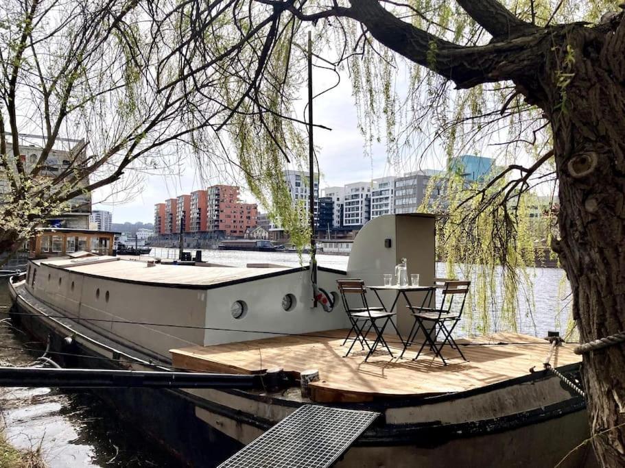 Prague On Boat, Privat Pier, Free Parking Praga Exterior foto